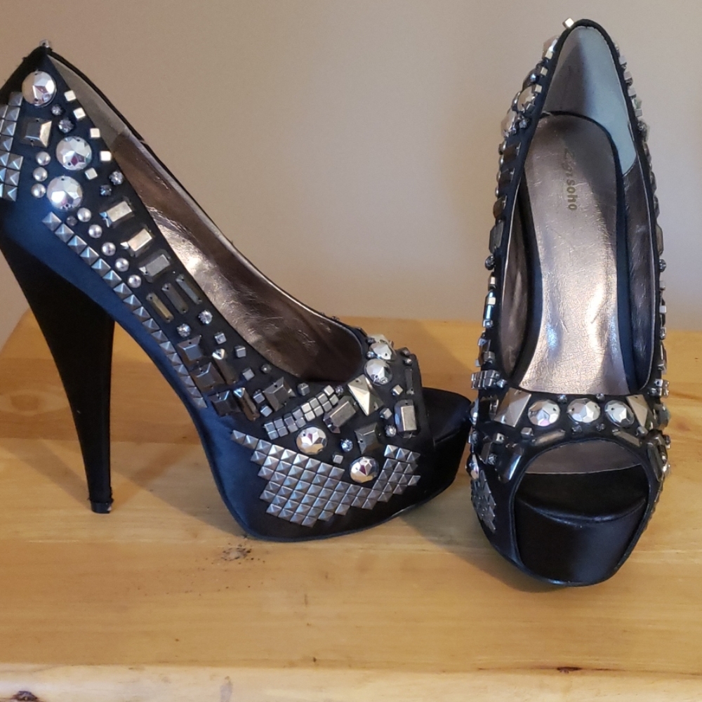 COPY - Brand New Zigi Studded Peep Toe Size 11